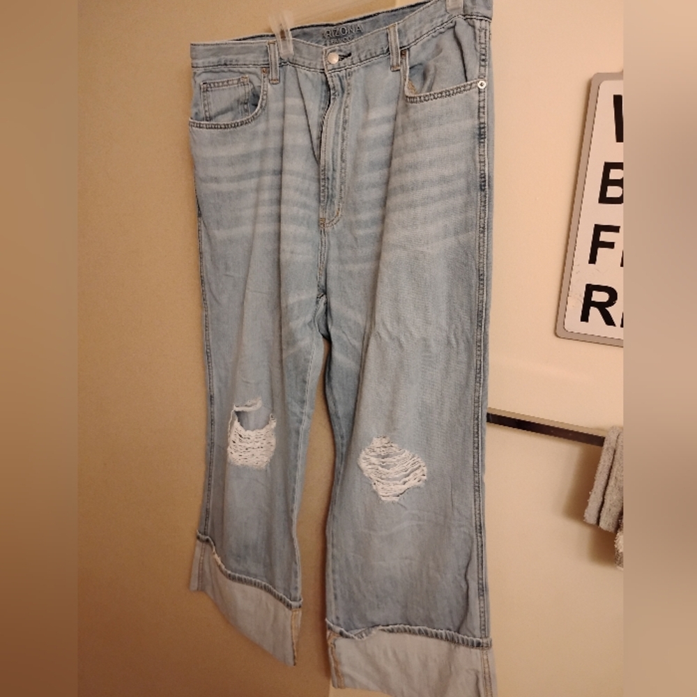 Wide leg jeans